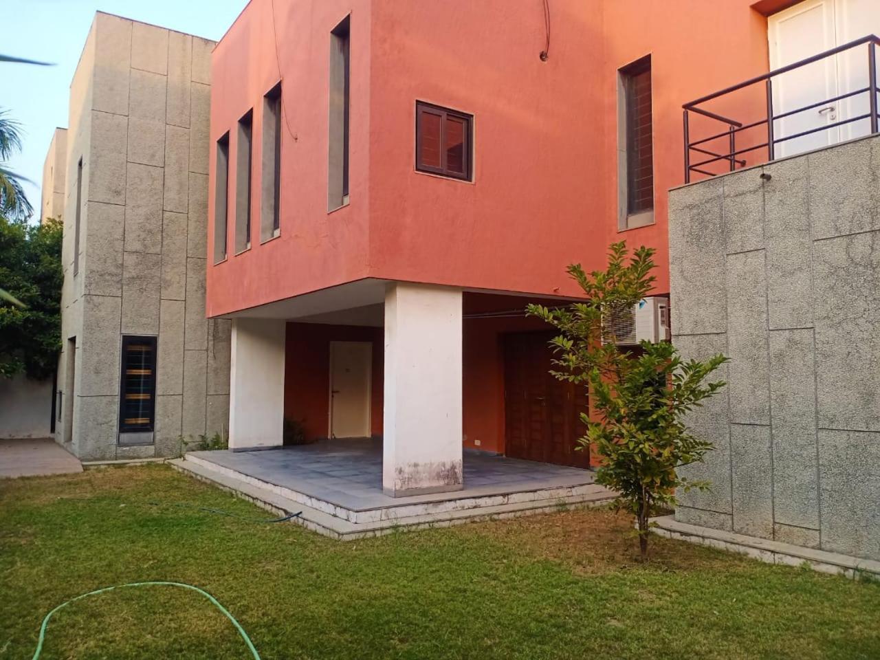 Villa-Safal Amrakunj Ахмедабад Экстерьер фото